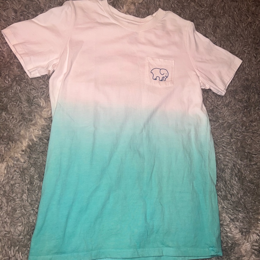 Tee shirt